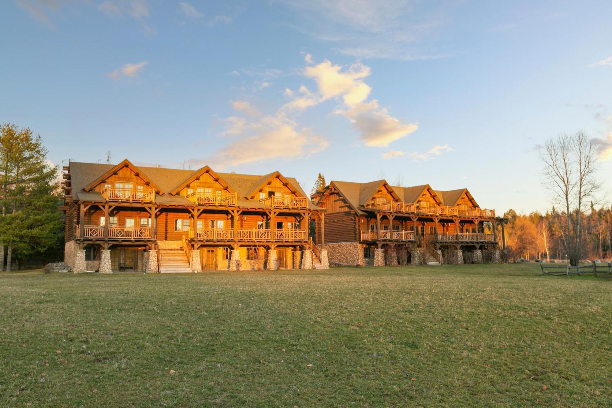 Ampersand Bay Resort Saranac Lake Exterior photo